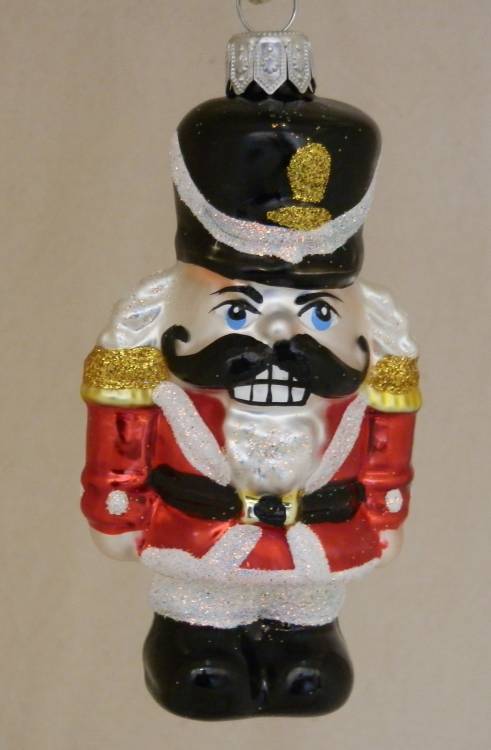 Skleněná figurka Louskáček, 1ks
